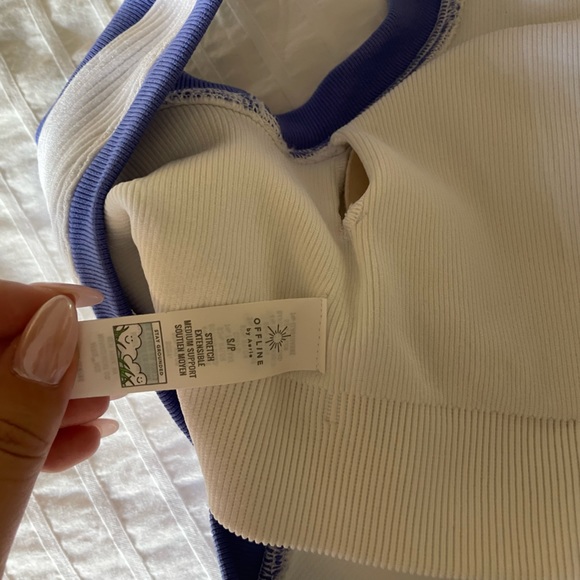 aerie top - Picture 4 of 4